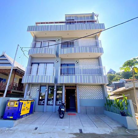 Flamingo Ceria Hotel Labuan Bajo Exterior photo